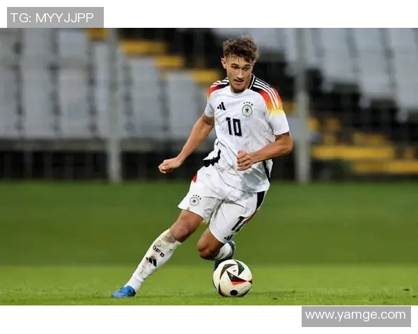 德国足球历史上的巅峰巨星与辉煌时刻解析 德国足球历史上的巅峰巨星与辉煌时刻解析