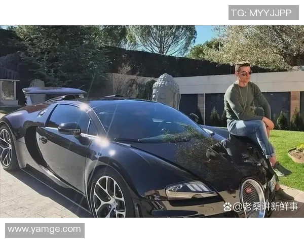 揭秘世界足球巨星豪宅内外生活空间与奢华住所背后的故事