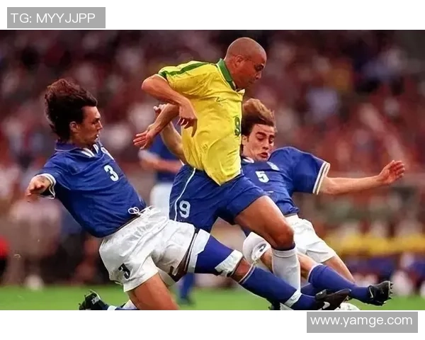 欧洲足球豪门球星盘点 十大传奇球员成就与辉煌历程解析