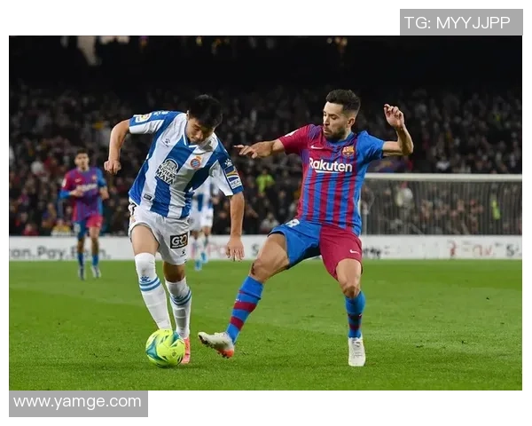 足球球星卡一套的价格大揭秘如何根据球员热门程度来判断其市场价值